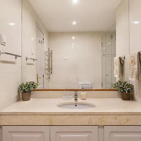 Apartamento Saldanha Retreat 2br & Parking By Host For Us *